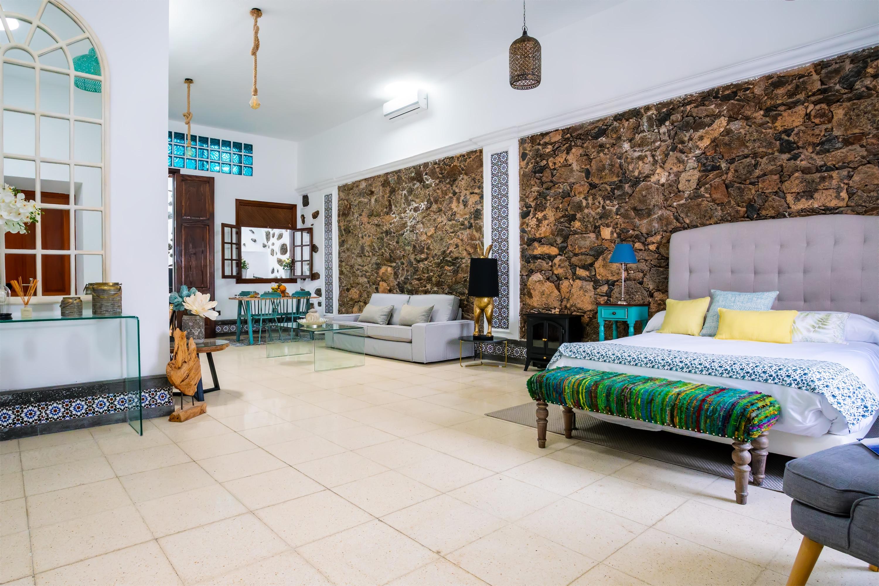 El Charco Suites Arrecife  Eksteriør billede