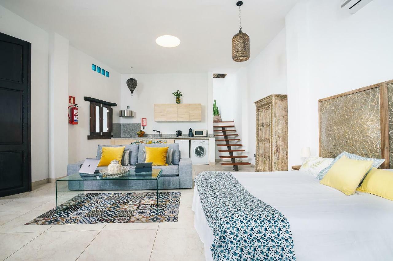 El Charco Suites Arrecife  Eksteriør billede