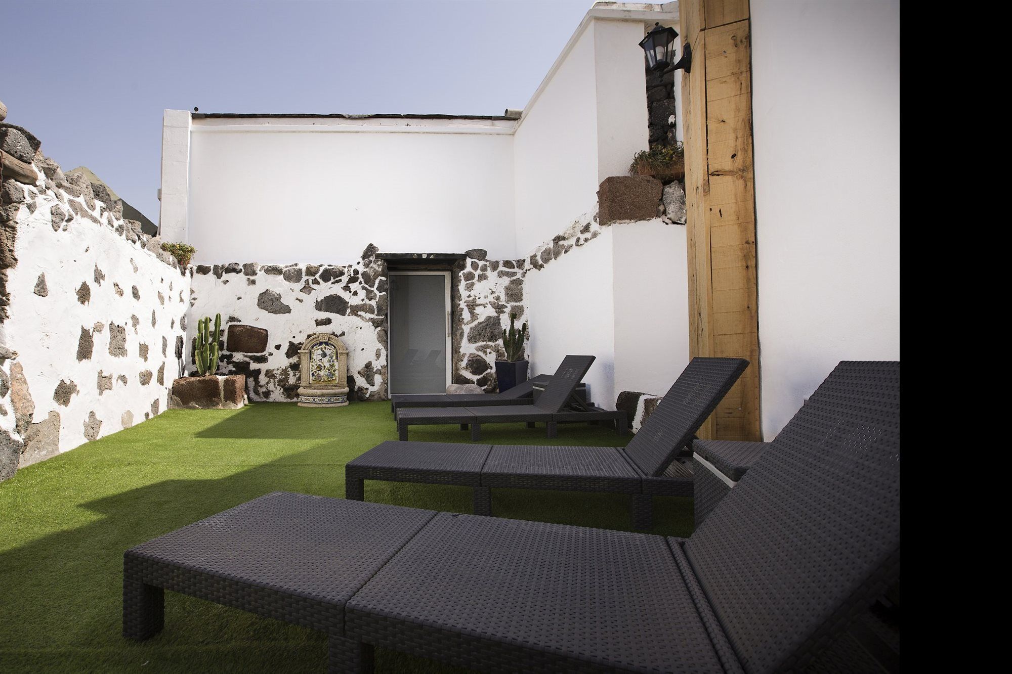 El Charco Suites Arrecife  Eksteriør billede